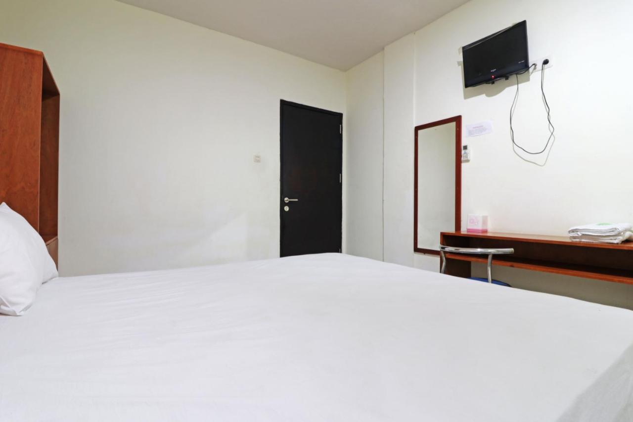 Anno Guesthouse Makassar Bagian luar foto