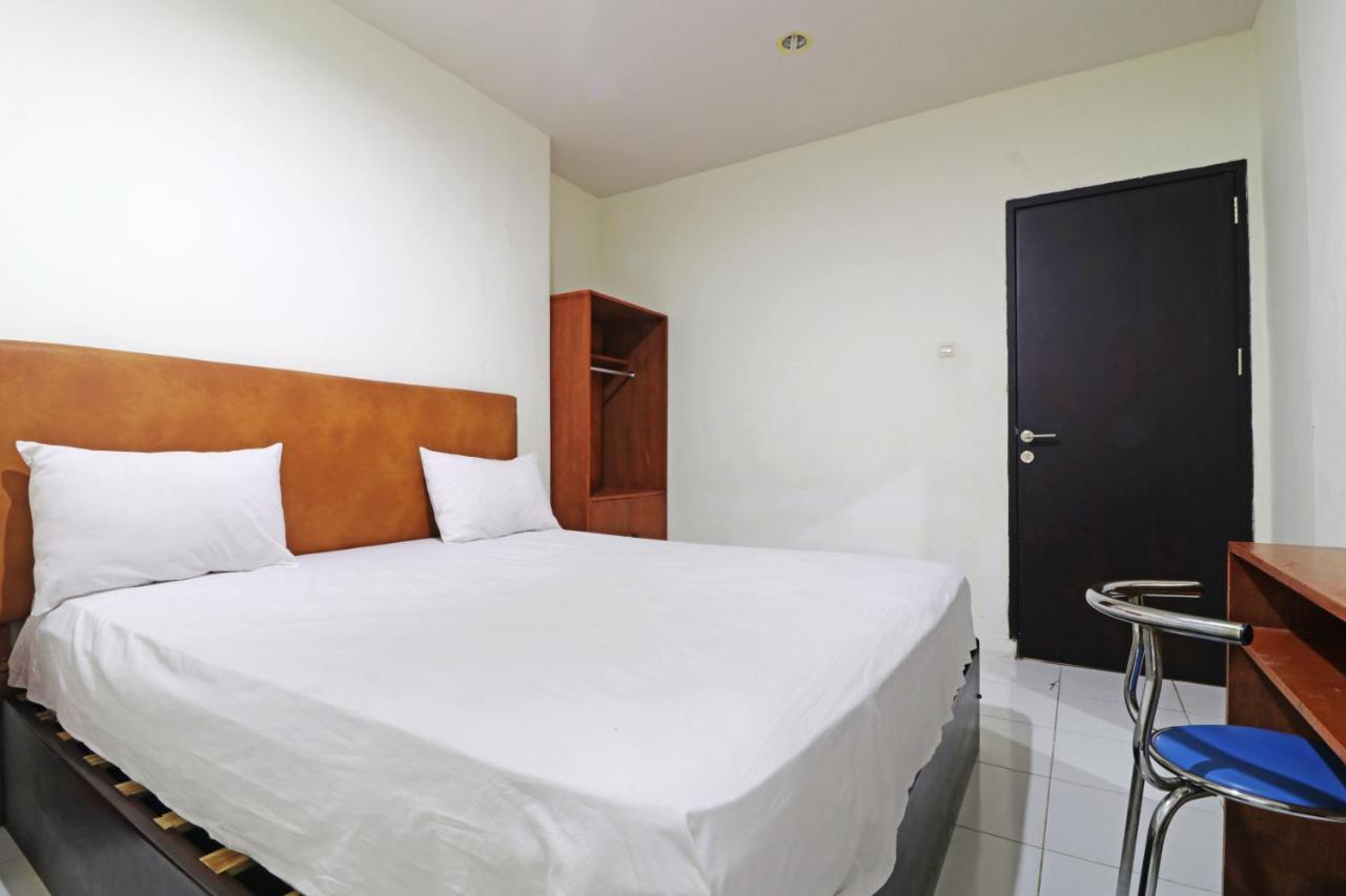 Anno Guesthouse Makassar Bagian luar foto