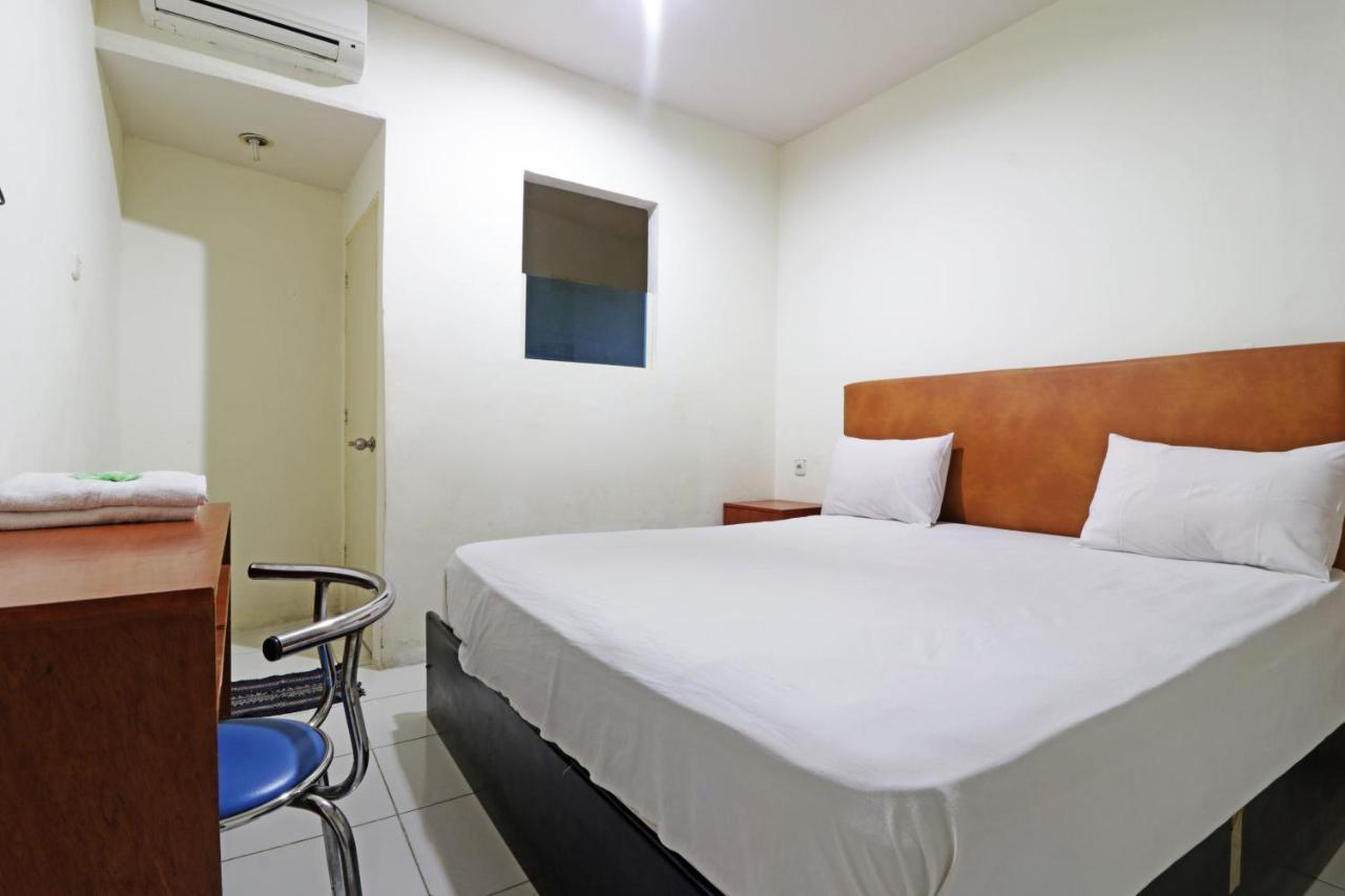 Anno Guesthouse Makassar Bagian luar foto
