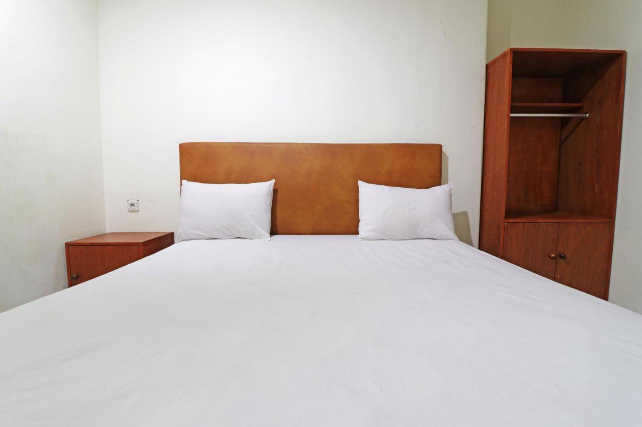 Anno Guesthouse Makassar Bagian luar foto